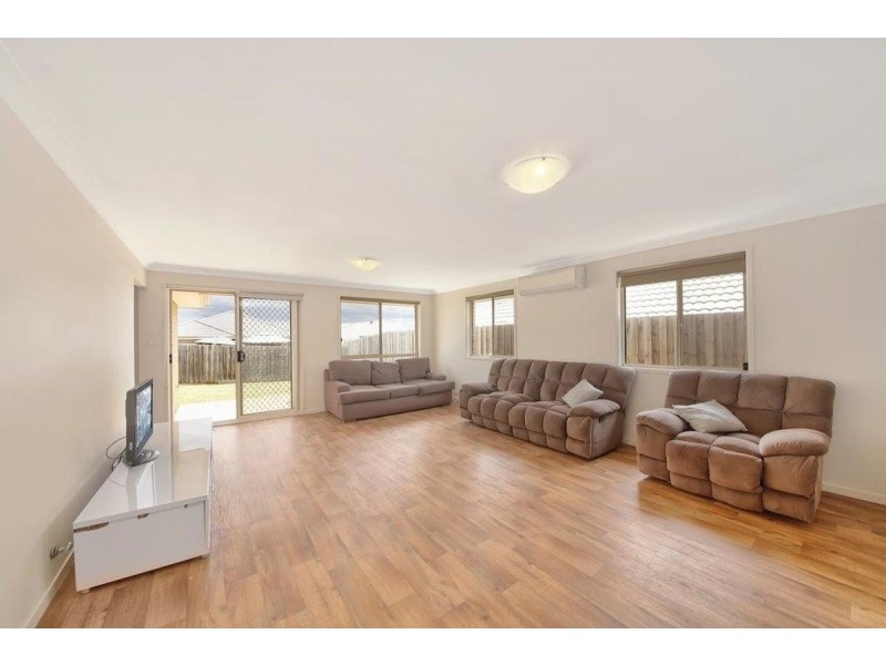 23 LONGLEY AVENUE, Elderslie NSW 2570