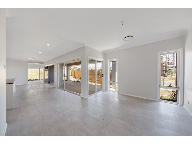 30 Williamson Street, Oran Park NSW 2570