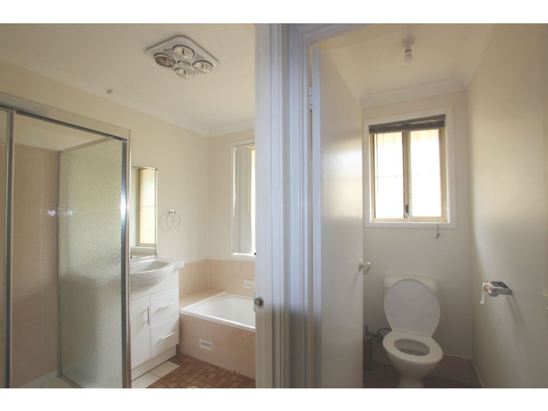 102 Gould Road, Eagle Vale NSW 2558