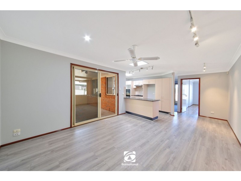 44 Downes Crescent, Currans Hill NSW 2567