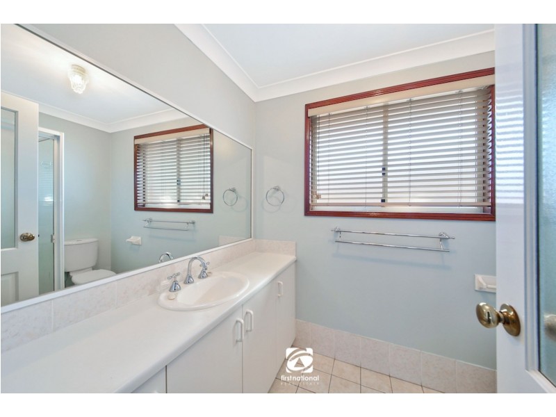 44 Downes Crescent, Currans Hill NSW 2567