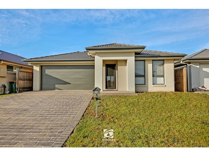 36 Asimus Circuit, Elderslie NSW 2570