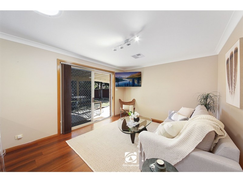 1 Bates Close, Elderslie NSW 2570