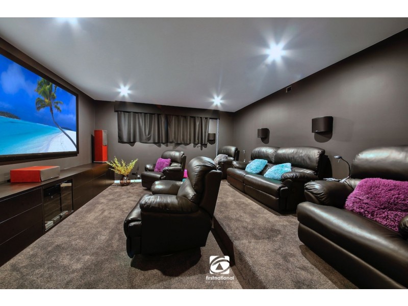 40 Hawthorne Circuit, Harrington Park NSW 2567