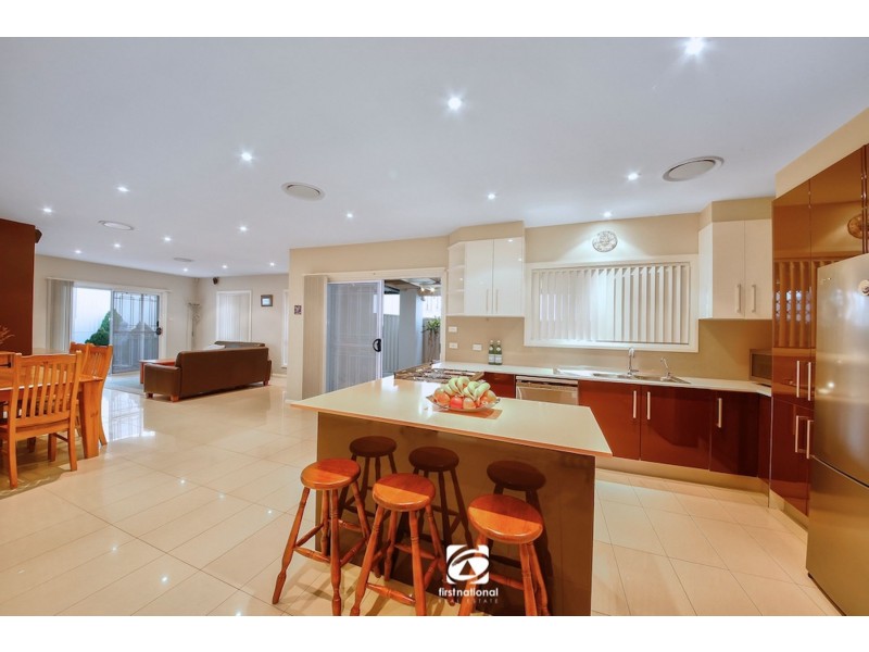 27 Wainewright Avenue, West Hoxton NSW 2171