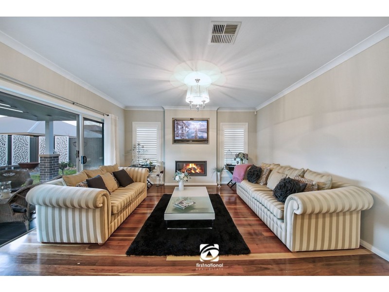 11 Lowry Close, Harrington Park NSW 2567