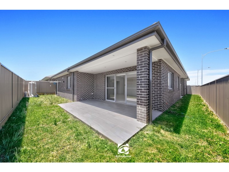 21 Kale Road, Spring Farm NSW 2570