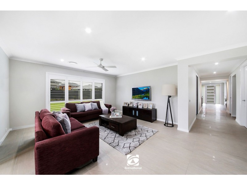 6 Benalla Cove, Harrington Park NSW 2567