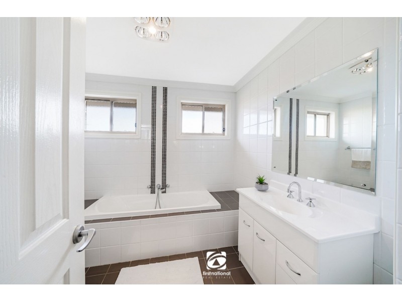3 Thorn Avenue, Harrington Park NSW 2567