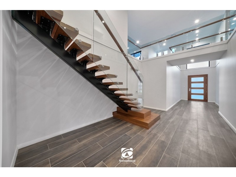 8 Binda Way, Harrington Park NSW 2567