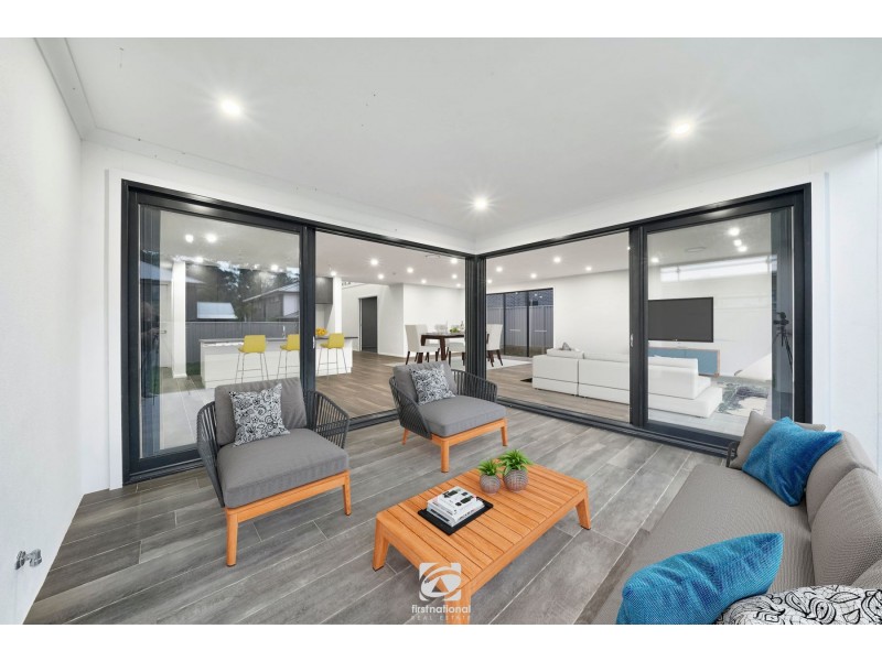 8 Binda Way, Harrington Park NSW 2567