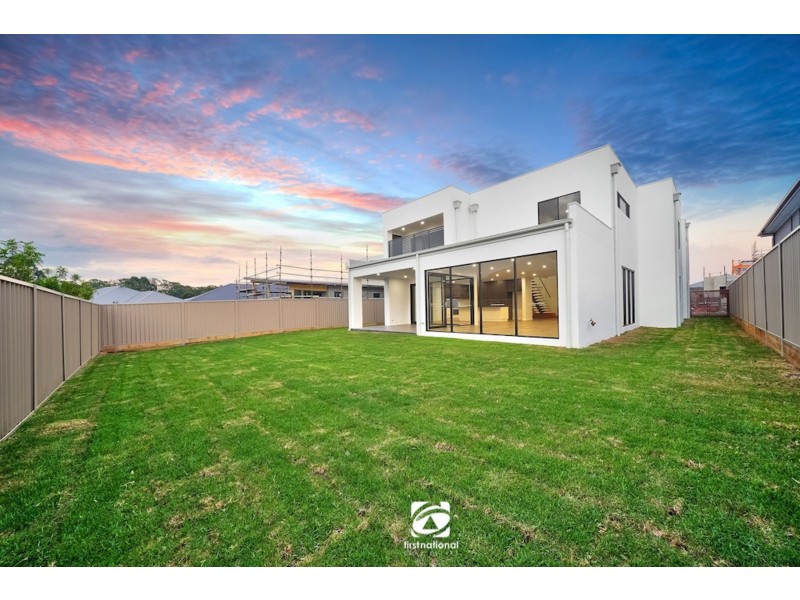 8 Binda Way, Harrington Park NSW 2567