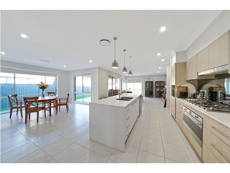 20 Thorpe Circuit, Oran Park NSW 2570