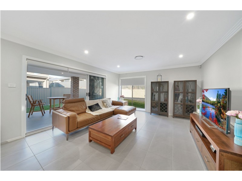 20 Thorpe Circuit, Oran Park NSW 2570