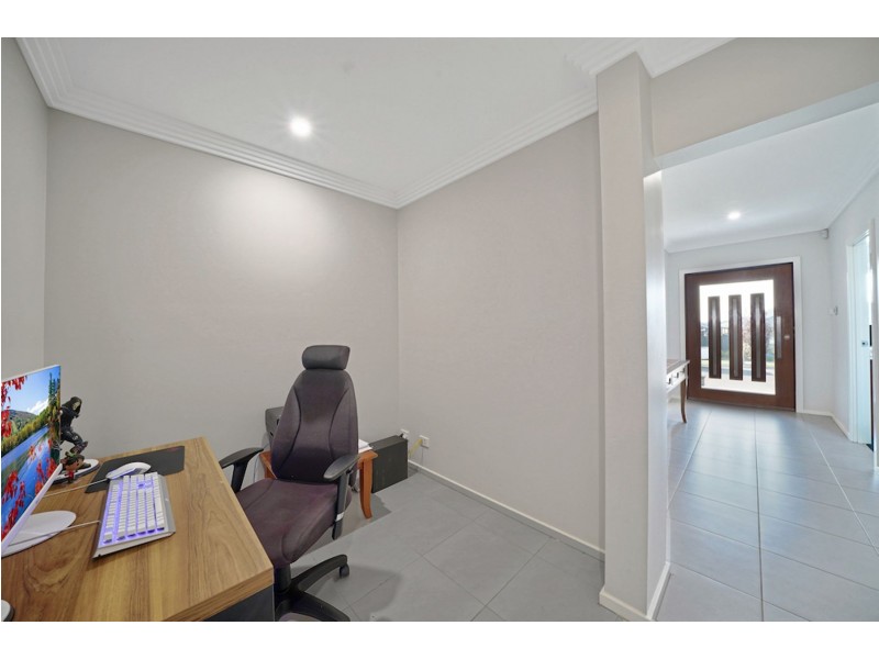 20 Thorpe Circuit, Oran Park NSW 2570