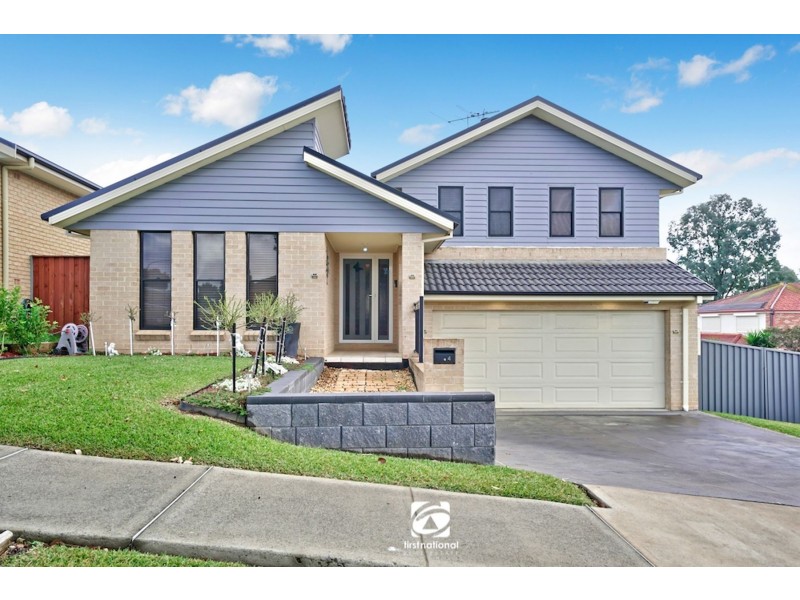 4 Tristania Street, Mount Annan NSW 2567