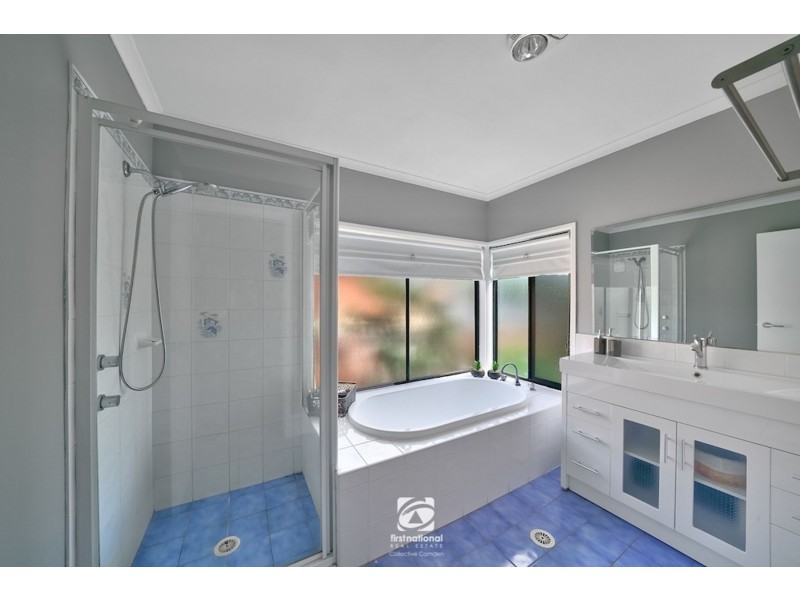 16 Meehan Terrace, Harrington Park NSW 2567