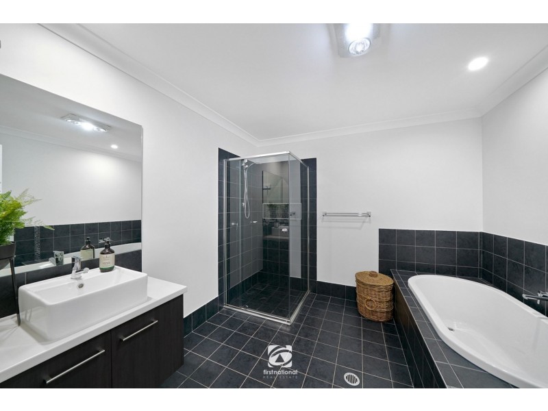 7 Reed Street, Oran Park NSW 2570