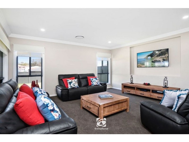 19 Chamberlain Way, Harrington Park NSW 2567