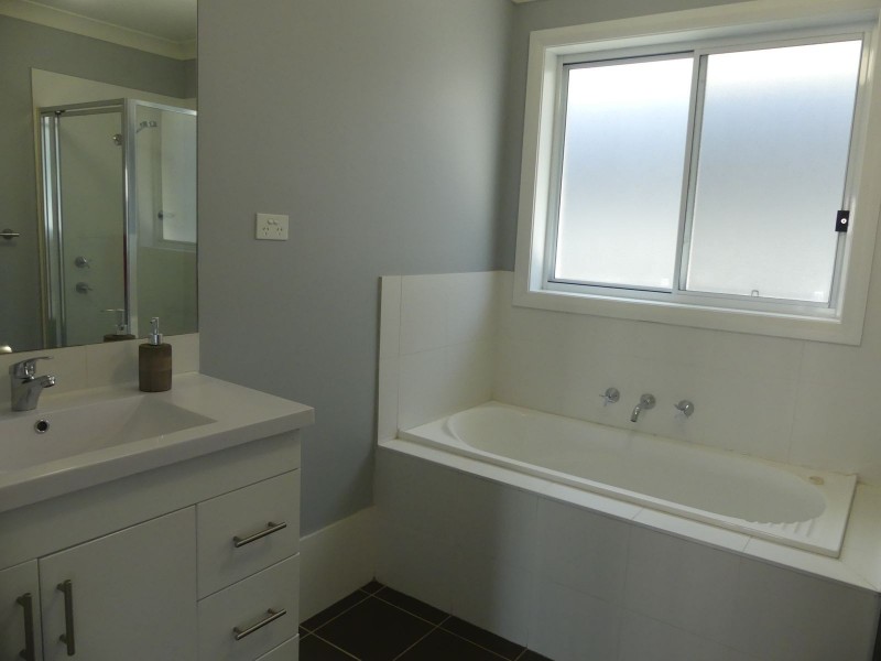 5 Brunero Street, Elderslie NSW 2570