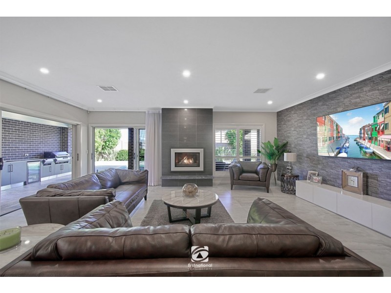 10 Cummins Loop, Harrington Park NSW 2567