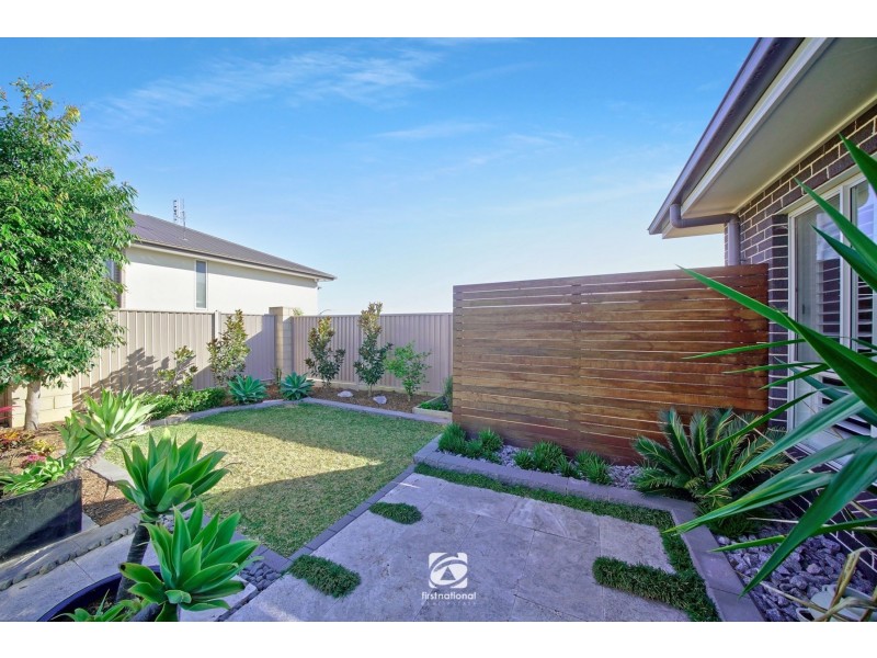 10 Cummins Loop, Harrington Park NSW 2567