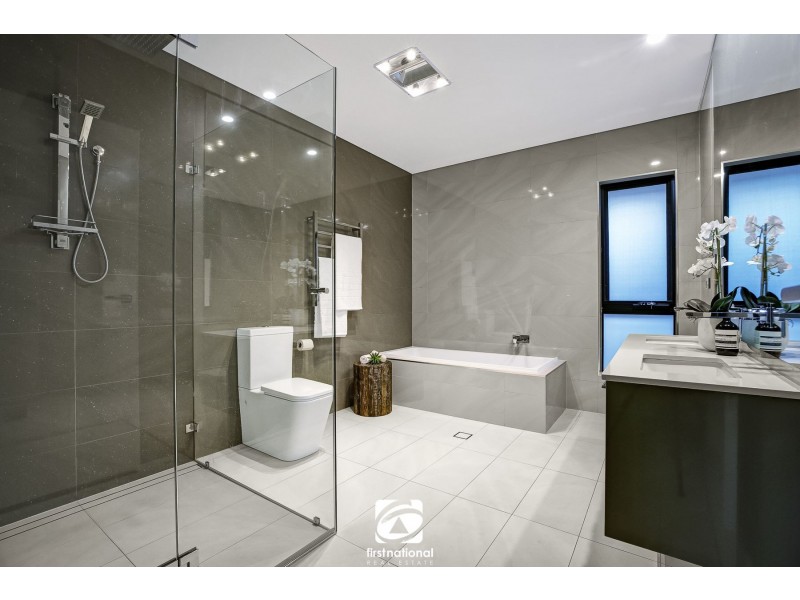 7 Dargin Close, Harrington Park NSW 2567