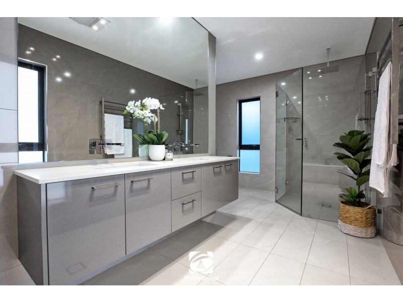 7 Dargin Close, Harrington Park NSW 2567