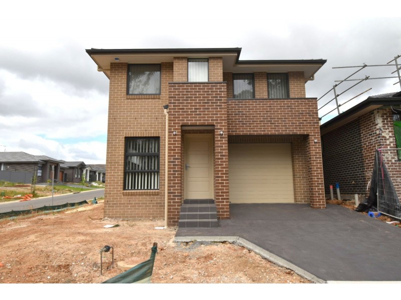 5 Pluto Avenue, Leppington NSW 2179