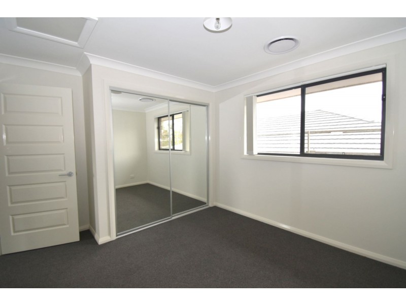 5 Pluto Avenue, Leppington NSW 2179