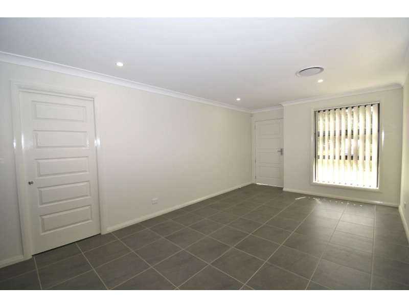 5 Pluto Avenue, Leppington NSW 2179