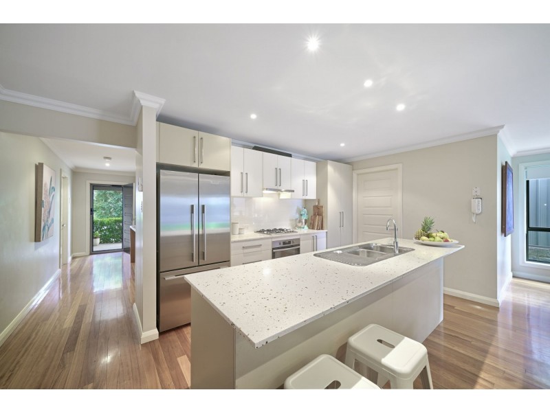 32 Felix Street, Gregory Hills NSW 2557