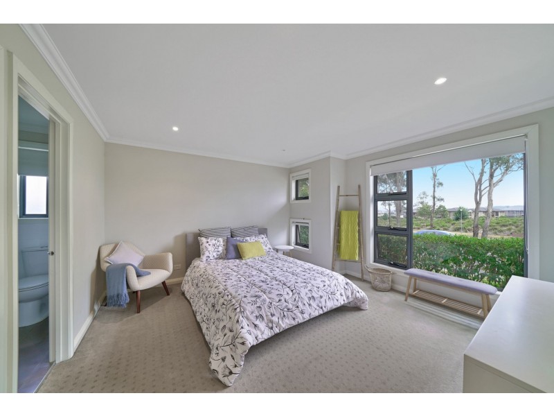 32 Felix Street, Gregory Hills NSW 2557