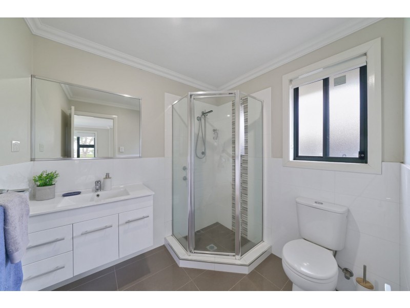 32 Felix Street, Gregory Hills NSW 2557