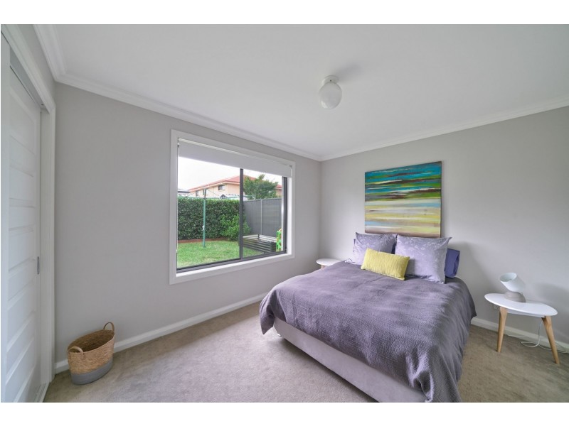 32 Felix Street, Gregory Hills NSW 2557