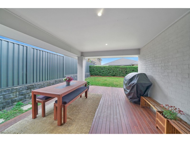 32 Felix Street, Gregory Hills NSW 2557