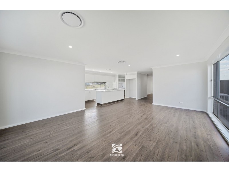 76 Stratton Circuit, Oran Park NSW 2570