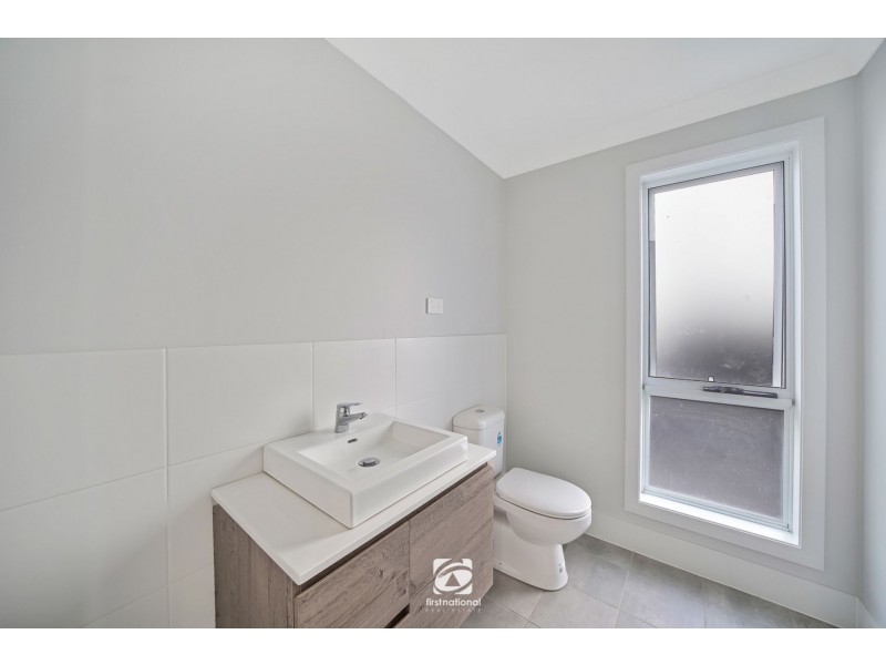 76 Stratton Circuit, Oran Park NSW 2570