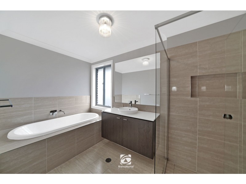 7 Euroa Way, Harrington Park NSW 2567