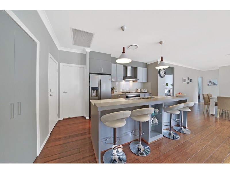 21 Lorimer Crescent, Elderslie NSW 2570