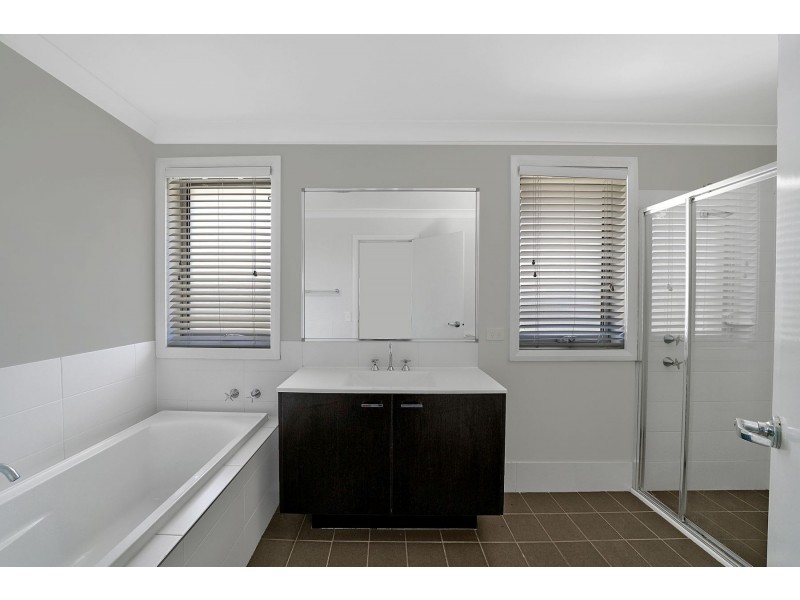7 bandara circuit, Spring Farm NSW 2570