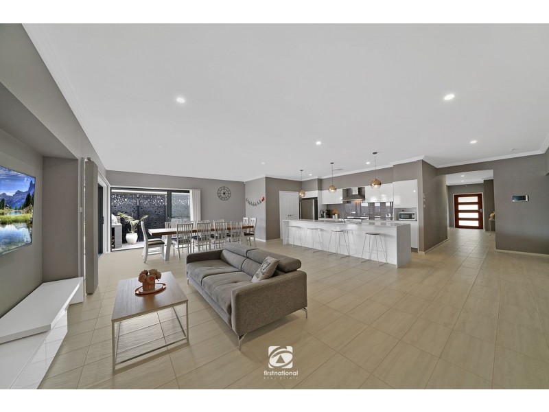 5 Chamberlain Way, Harrington Park NSW 2567