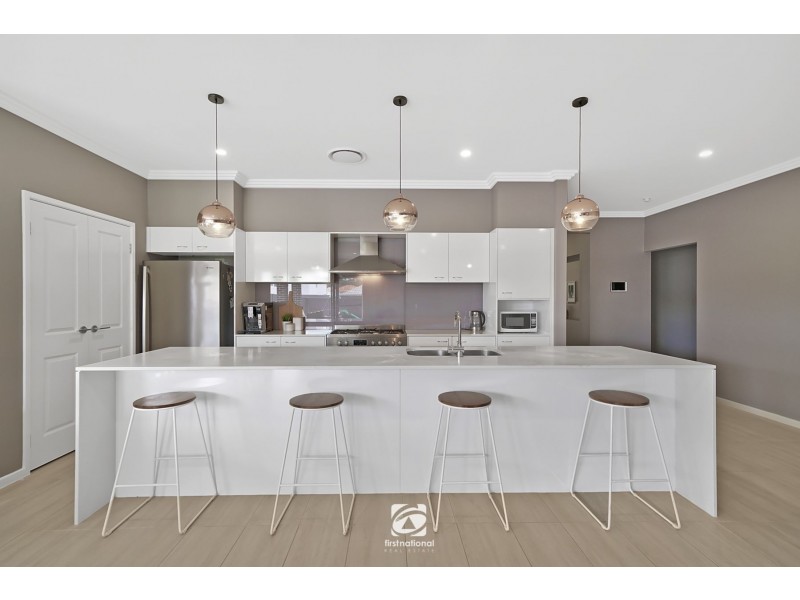 5 Chamberlain Way, Harrington Park NSW 2567