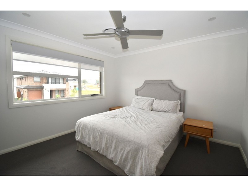 15 Potts Street, Oran Park NSW 2570