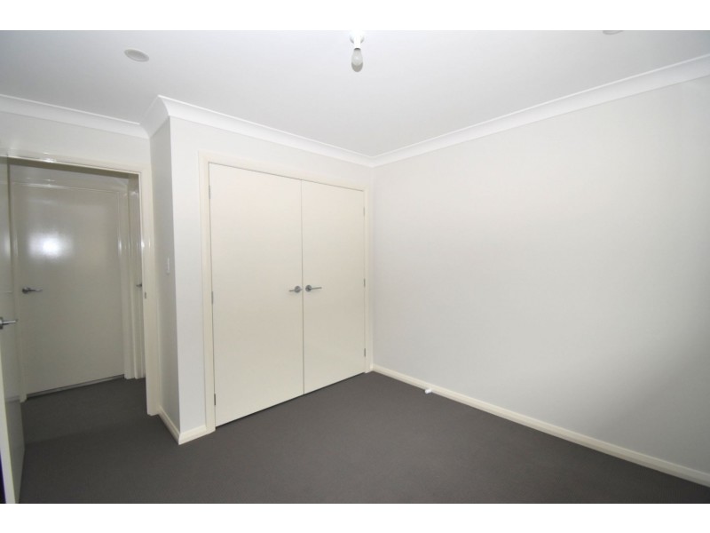15 Potts Street, Oran Park NSW 2570