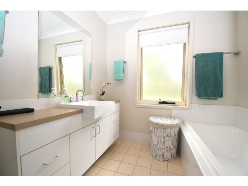 11 Coral Pea Court, Mount Annan NSW 2567