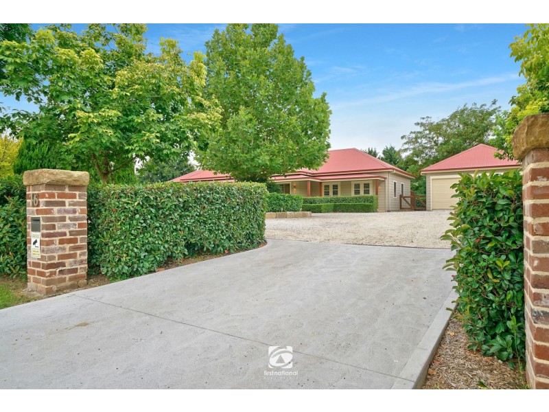 16 Stargard Crescent, Picton NSW 2571