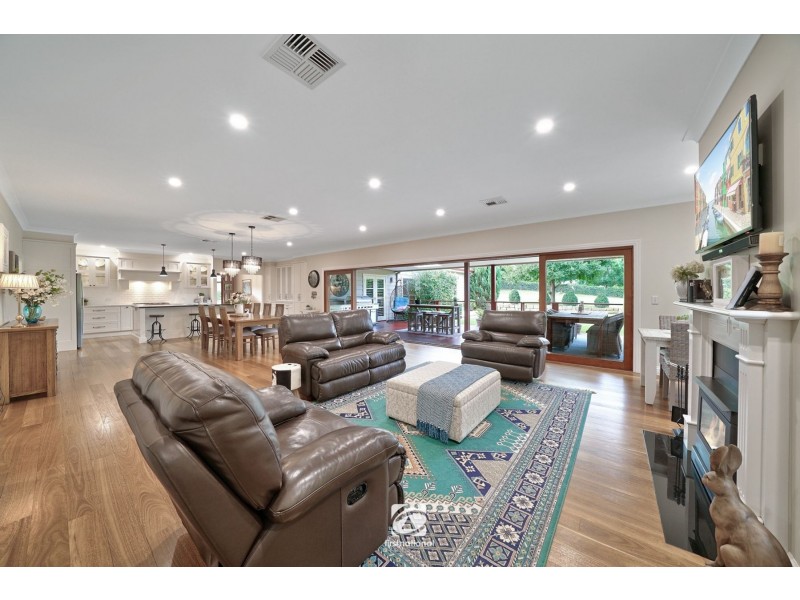 16 Stargard Crescent, Picton NSW 2571