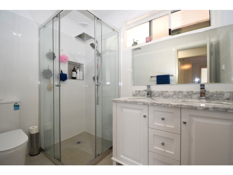 2 Rees Close, Eagle Vale NSW 2558