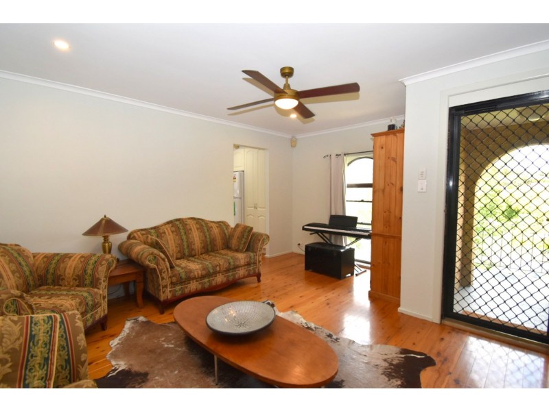 2 Rees Close, Eagle Vale NSW 2558